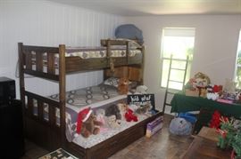 Solid Wood Bunk Bed W/ Trundle- Like new condion Matresses
