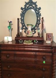 Close-up of the lovely mahogany dresser with mirror holder.