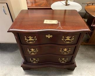 Bassett Bedroom Mahogany Night Stand.   Scalloped top with 3 drawers and gold  hardware.                                   26"w x 16.5"d x 25"t.      Very good Condition       $70    Also have matching complete queen bed, dresser and mirror.