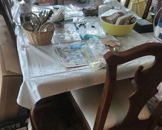 Bob Timberlake dining room table w/10 chairs