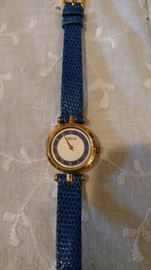 Vintage Gucci women's watch  with COA