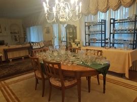 Drexal Dining Room Table
Sparkly Crystal 