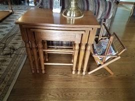 Oak Nesting Tables