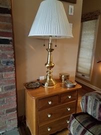 Oak Small Chest 
Pa. House
22x22x27