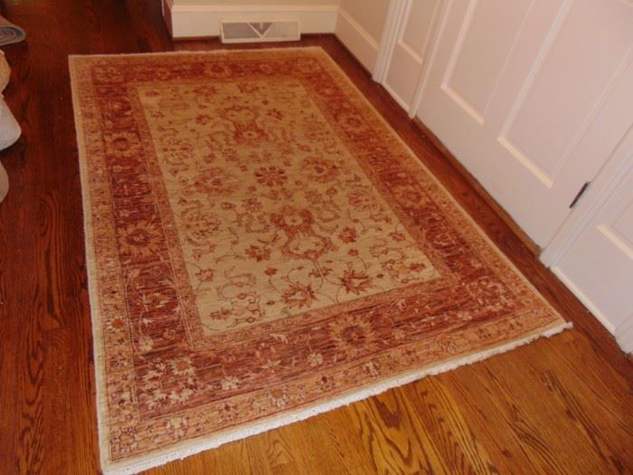 One of several rugs that match this pattern