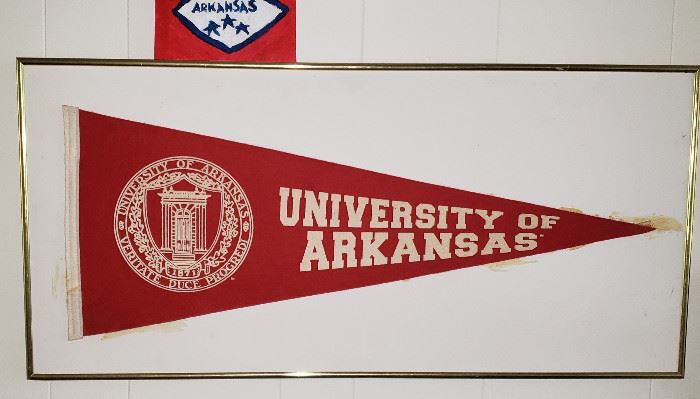 U of A pendant
