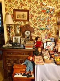 1960's-70's wood dining room server with expandable top and silverware drawer.