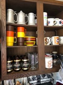 1970's coffee mugs and souvenir mugs.