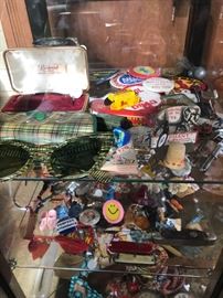 1950's women's Ray-Ban sunglasses, early tin Cracker Jack toys and more!