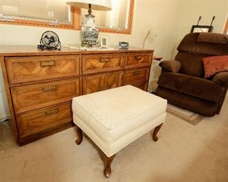 BEDROOM DRESSER, OTTOMAN/FOOTSTOOL/SEATING, RECLINER, VINTAGE LAMP.