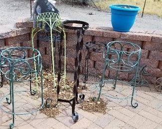 METAL POT AND PLANT STANDS.