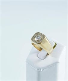 18K yellow gold ring with 16 round brilliant cut diamonds. With appraisal.