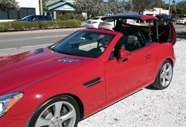 2013 SLK 350 Mercedes benz  very low mileage 