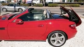 2013 SLK 350 Mercedes benz  very low mileage 