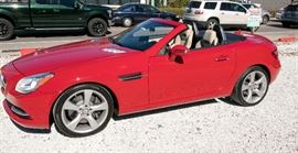 2013 SLK 350 Mercedes benz  very low mileage 