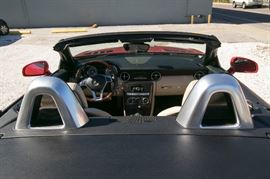 2013 SLK 350 Mercedes benz  very low mileage 
