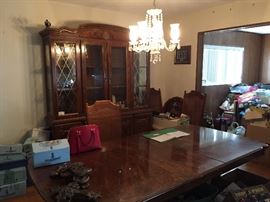 Dining table, china cabinet, Crystal chandelier
Lladro in boxes 
