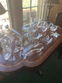 Nice selection of signed crystal figurines, bookends