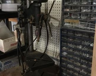 Vintage Duro drill press...4-speed. Bench type.