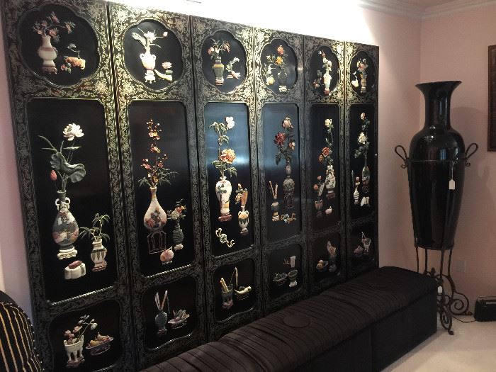 STUNNING BLACK LACQUERED SCREEN WITH JADE EMBELLISHMENTS