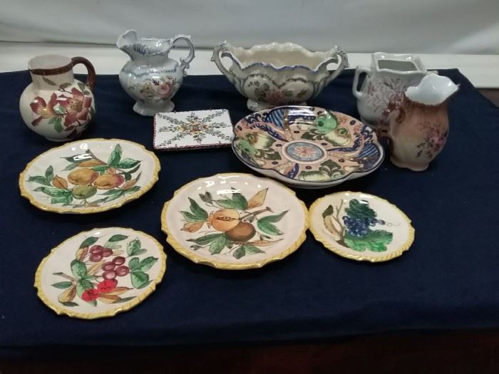  Hand Painted Italian Pottery and Miscellaneous https://ctbids.com/#!/description/share/143785