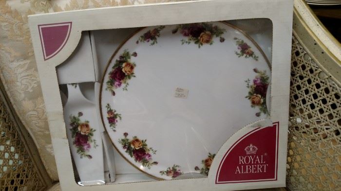 Royal Albert Cake Set