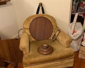 Nice vintage chair.