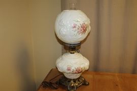 GONE WITH THE WIND STYLE LAMP