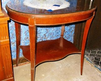 oval glass top parlor table  BUY IT NOW $ 85.00