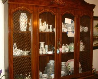 china cabinet   BUY IT NOW $ 165.00