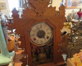 Oak Gingerbread Clock w Alarm Working