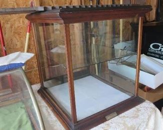 Square Oak Counter Showcase with 1 Glass Shelf, Door on Back