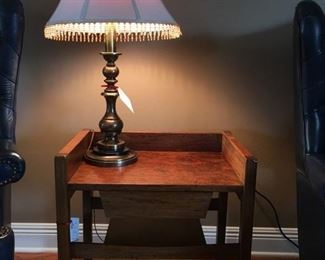cute vintage wood table and nice lamp