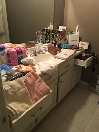 bathroom articles