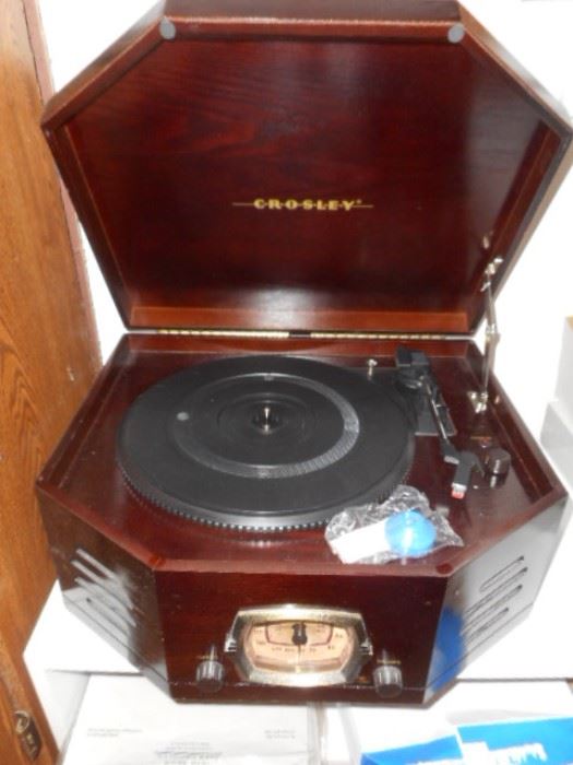 Turntable  with radio