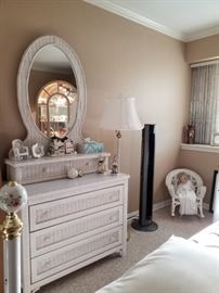 Gorgeous white wicker furniture