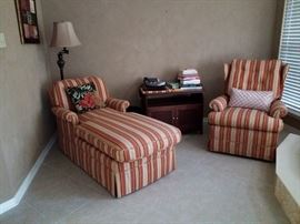 Chaise lounge and chair