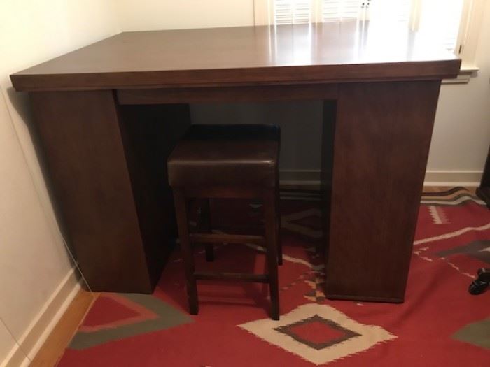 Estate Sale With Antiques And New Staging Items Starts On 4 26 2019
