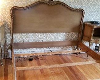 Queen Sz Bed w/ matching Nightstands and Tall Dresser