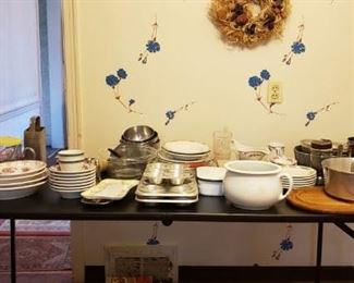 Asst. of Kitchen and Bakeware