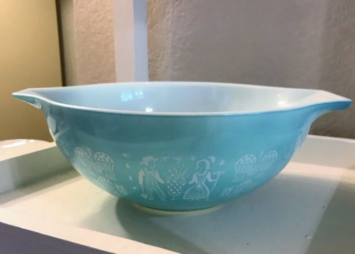 Pyrex bowl
