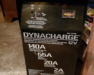 DYNACHARGE 12V CHARGER