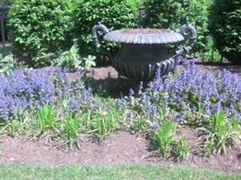 ANTIQUE CAST IRON URN