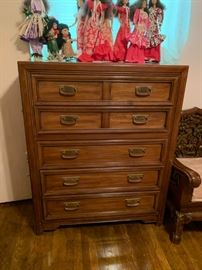 #81 Huntley by Thomasville 5 drawer chest of drawers  38x18x48  $ 75.00