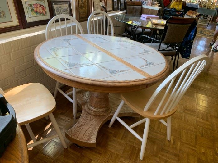 #136 Round Pedestal Table w/tile top   44Round x30  $ 75.00