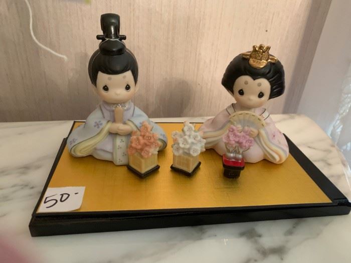 #166	collection	precious memory 4 piece asian "All girls are beautiful" statue	 $50.00 
