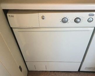 FRONT LOADING ELECTRIC WASHER AND DRYER 24"