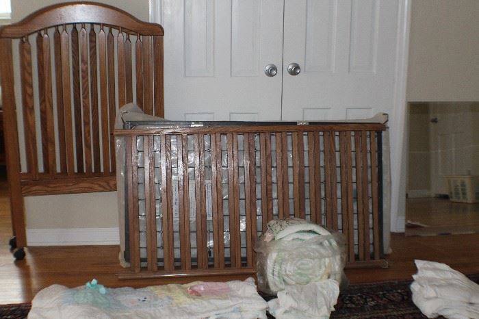 Crib, mattress & bedding