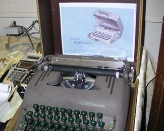 Smith-Corona "Silent" portable typewriter.
