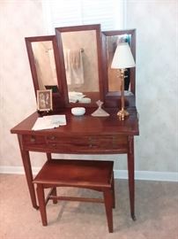 Antique Mahogany Trifold Vanity
